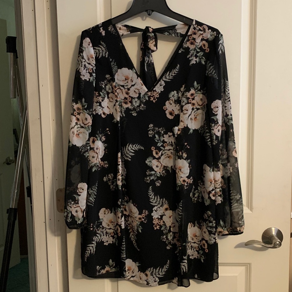 BCBGeneration Printed Longsleeve Short Tent Dress